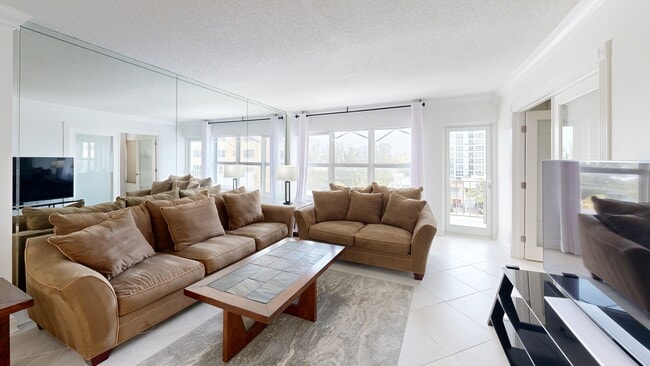 Parliament House unit 507, Pompano Beach, FL 33062 - photo 2