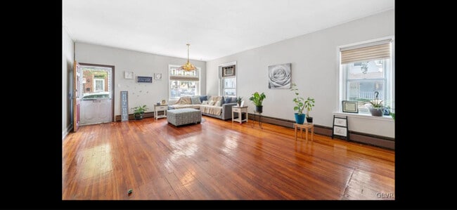 557 Park St unit 1, Allentown, PA 18102 - photo 3