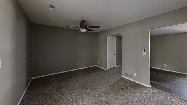 2914 Saint Marks Rd unit D, Winston Salem, NC 27103 - photo 2