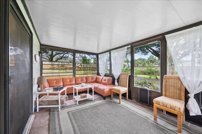 171 Salmon Dr NE unit ID1320148P, Palm Bay, FL 32907 - photo 5