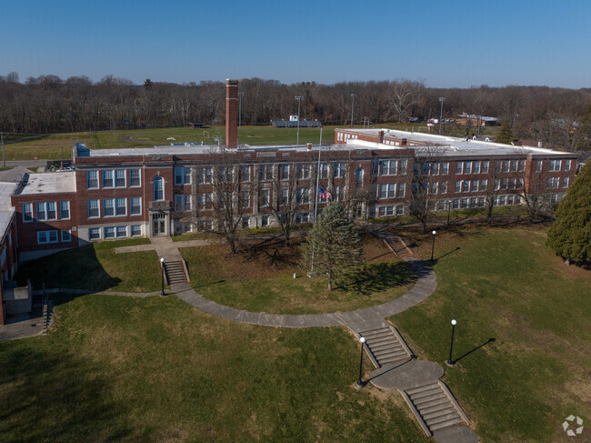 Berry Intermediate School in 
Lebanon is surrounded by greenspace.