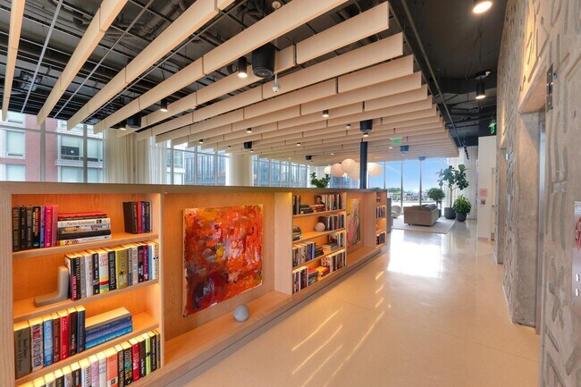 Allied Harbor Point, Baltimore, MD 21231 - photo 6