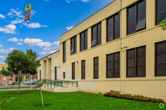 Roots International Academy offers its students an excellent education.