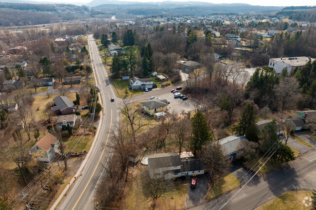 The New School is located in the town of DeWitt, NY.