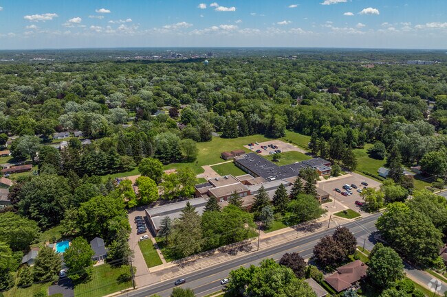 King-Westwood Elementary School holds a B+ rating with Niche.com