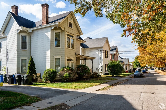 Homes in South Broadway Park typically sell after 2 days on the market.