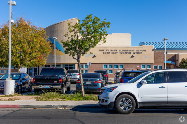 Tom Williams Elementary School Photo 3