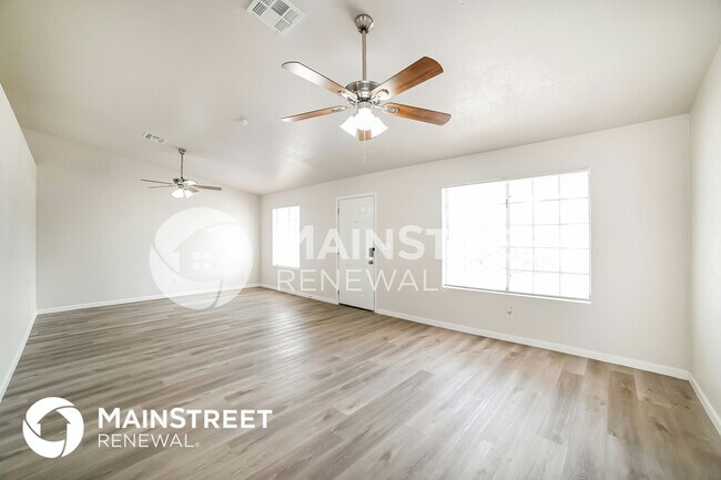 7312 W Sells Dr, Phoenix, AZ 85033 - photo 3