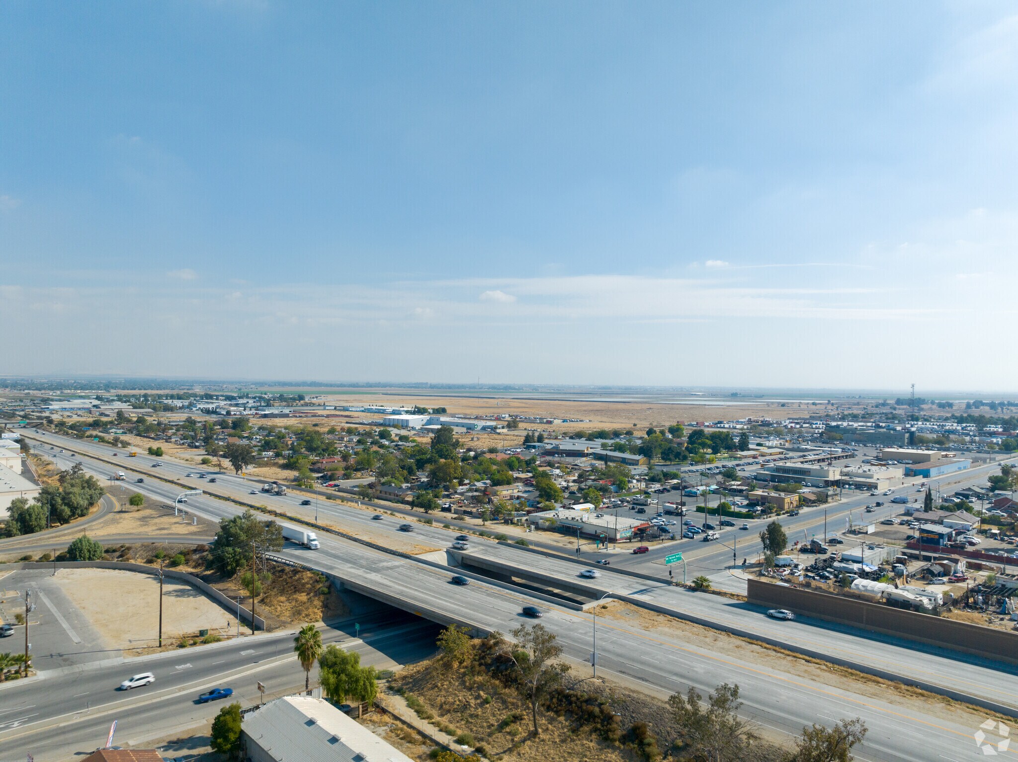 Cottonwood can be found right off of the 58 freeway.