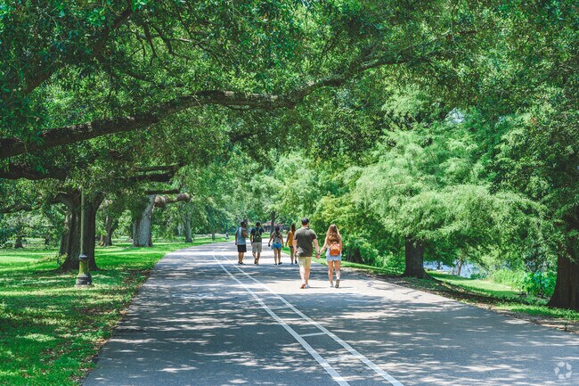 Audubon Park is a great place for Freret residents to exercise.