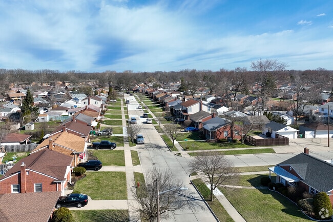 Homes neatly line the streets of Garden City.