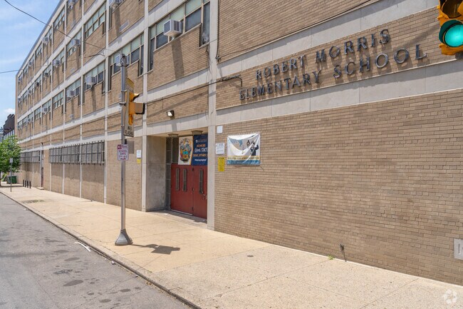 Robert Morris School helps students gain educational understanding in Philadelphia.