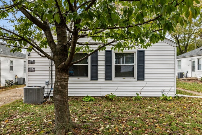 6620 Wise Ave, Saint Louis, MO 63139 - photo 3