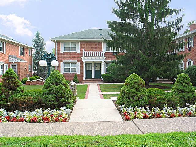 Cedar Village