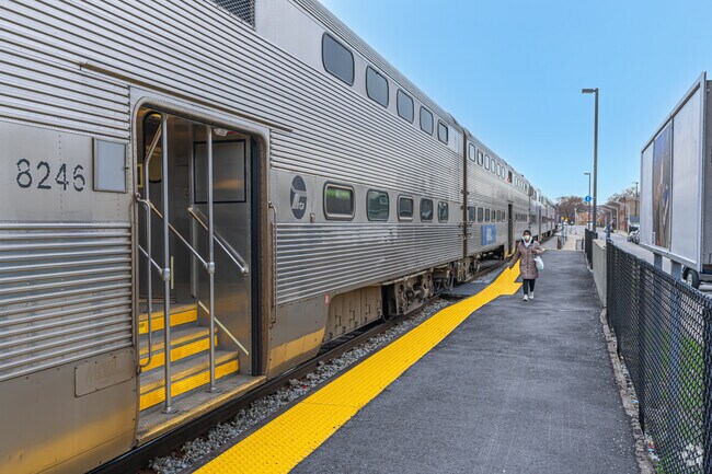 The Brainerd Metra stop connects Brainerd to Chicago.