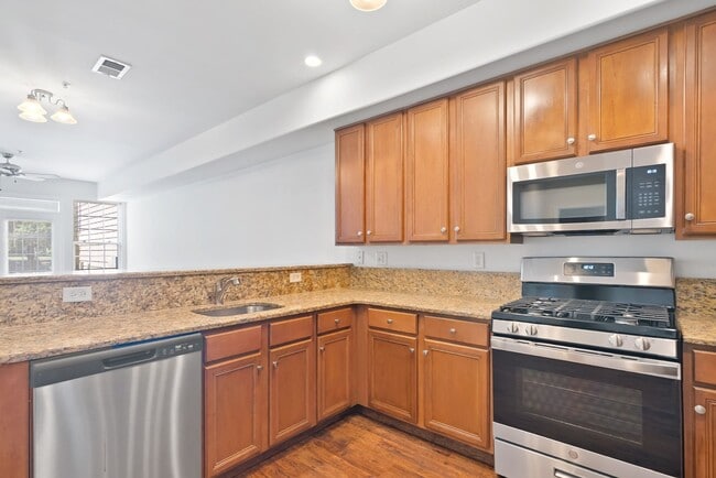 Barclay Square at Princeton Forrestal, Princeton, NJ 08540 - photo 7