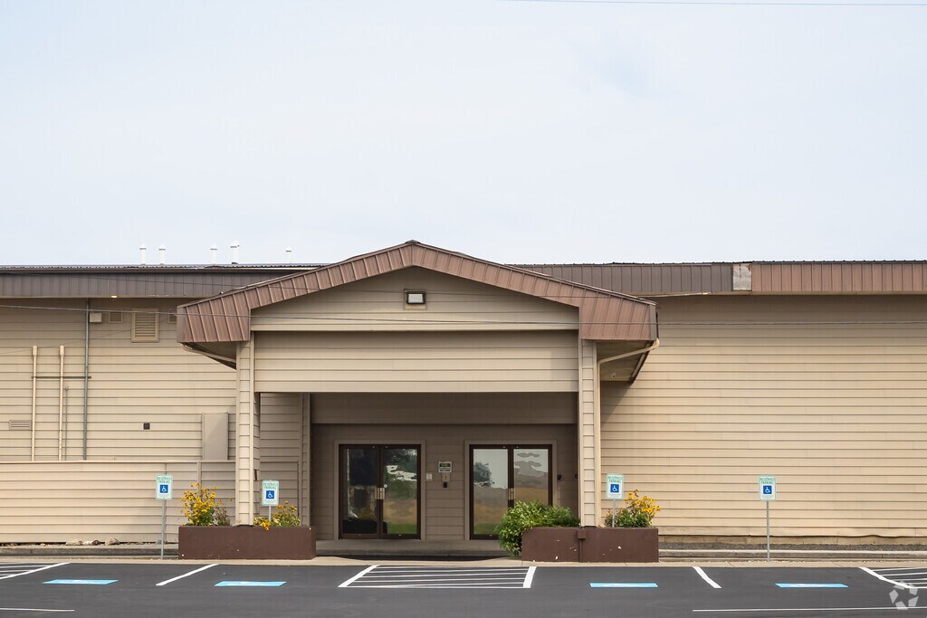 Coeur d'Alene Christian School is available for students in the Ramsey Woodland community.