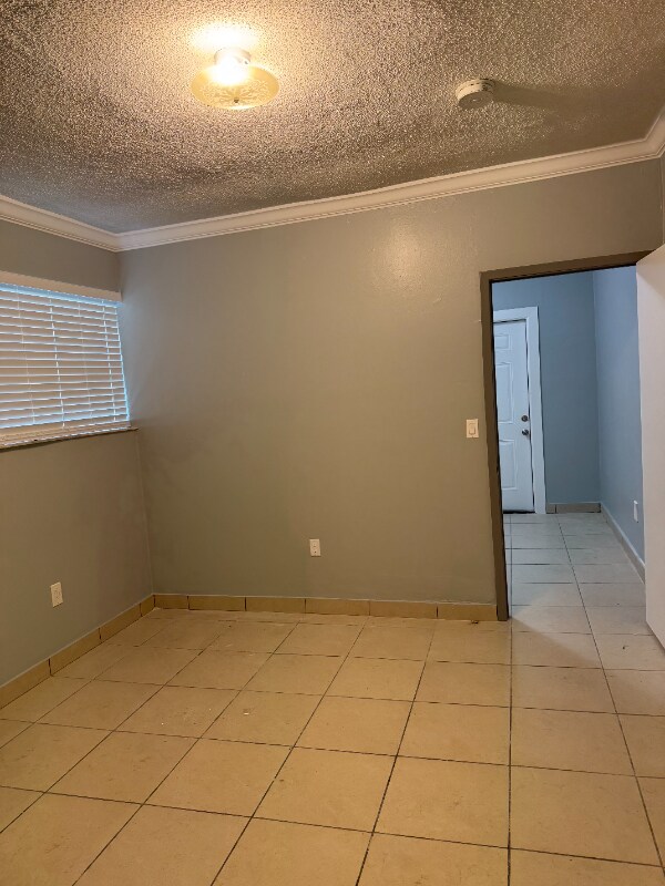3045 SW 1st St unit 4, Miami, FL 33135 - photo 6