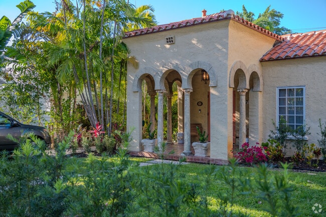 The Mediterranean revival style dominates in Old Northwood.