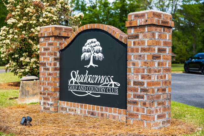 The Shadowmoss neighborhood has a variety of entrances for easy access.
