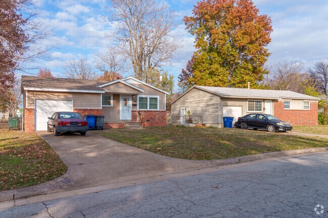 Many of the homes in North Ridge are available in small ranch style.