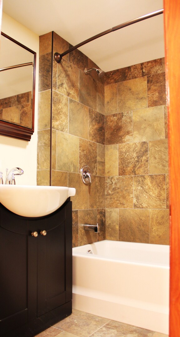 62 George St unit 1, Burlington, VT 05401 - photo 2