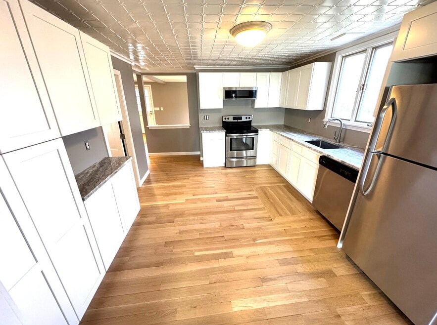 12 Myrtle St, Exeter, NH 03833 - photo 1