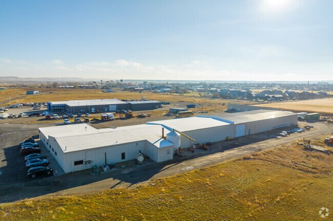 Caring teachers at Hardin Elementary School guide students toward bright futures.