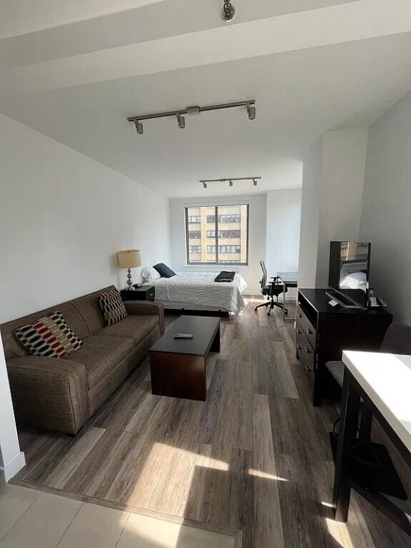 333 E 34th St Unit 17A, New York, NY 10016