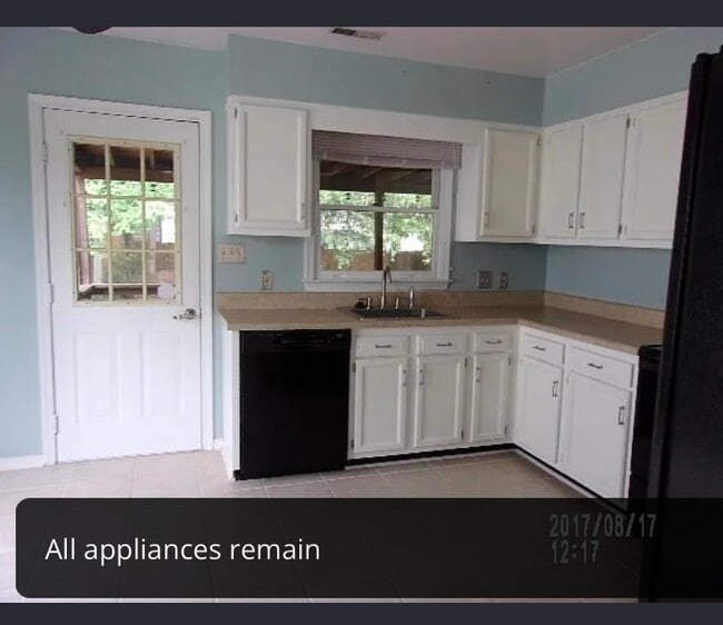 1426 Maryland Ave, Glen Allen, VA 23060 - photo 2