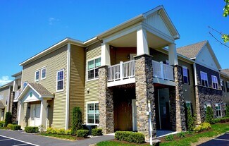 5 Jodiro Ln, Albany, NY 12205