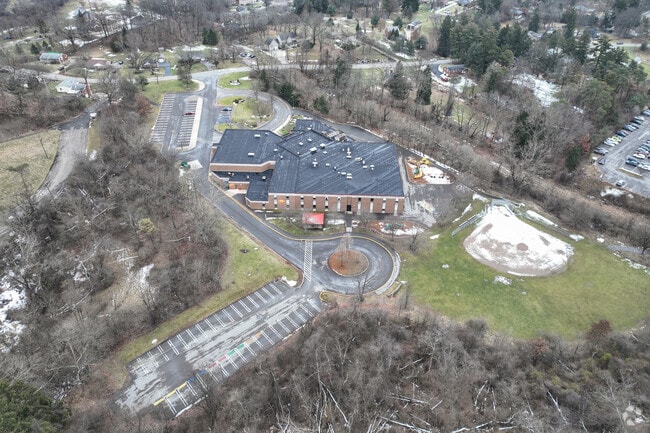 Aerial of Hosack Elementary School.