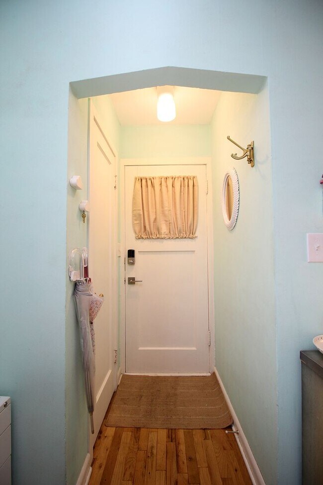 1215 NE 70th Ave unit Studio-ADU, Portland, OR 97213 - photo 4