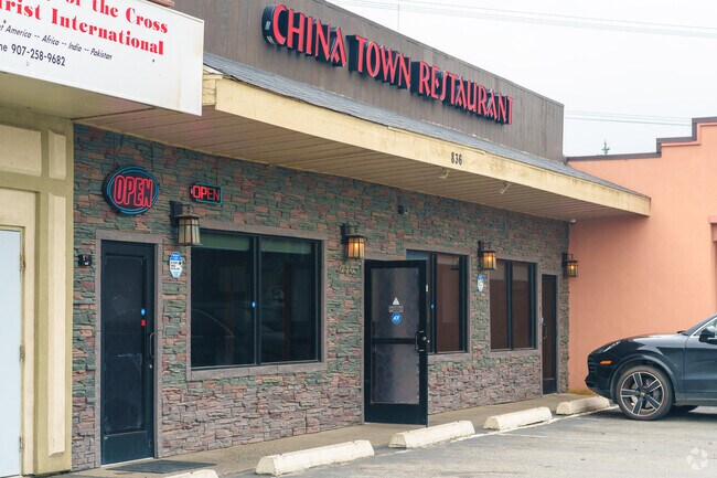 China Town Restaurant is a local eatery in Government Hill.