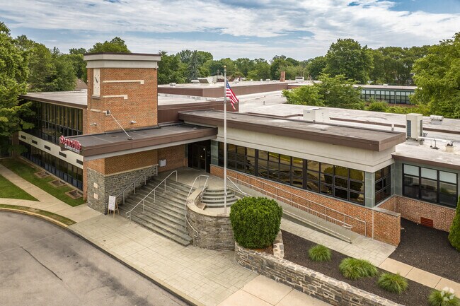 Classic brick and stone architecture defines Scenic Hills Elementary School's style.