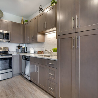 6675 E 75th St, Indianapolis, IN 46250