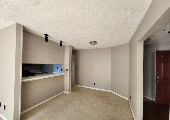 201 Waterdown Dr unit 8, Fayetteville, NC 28314 - photo 7