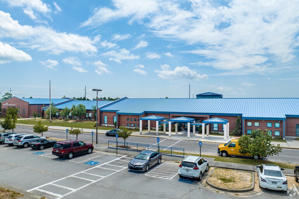 Diamond Lakes Elementary School is part of the Richmond County School System in Augusta.