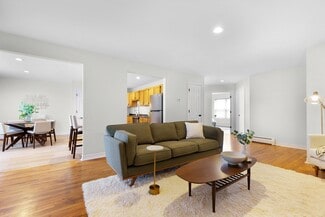 8 Carriage Lane Place, Cazenovia, NY 13035