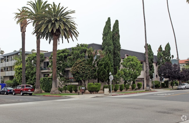 529 California Ave, Santa Monica, CA 90403 - photo 2