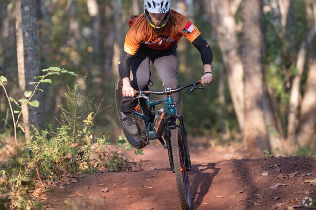 RideBHM is a premier downhill mountain biking park situated close to Grasselli Heights.