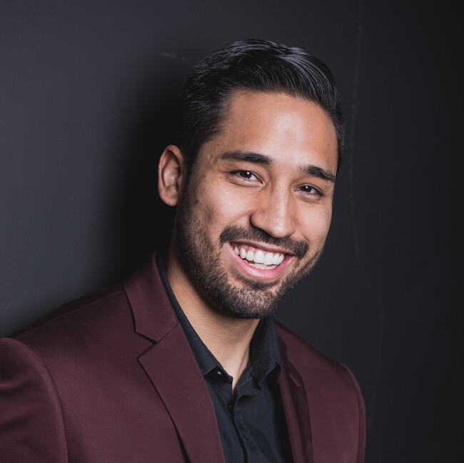 Agent Photo