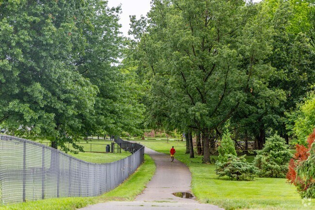 HP Thomas Park connects with the Bowling Green patheway that leads to the Lost River Cave.