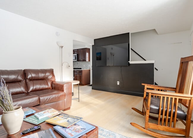 49 Berkshire Rd, Portland, ME 04103 - photo 4