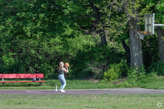 Basketball courts are available for use at Burrs Hill Park, for Child Street West residents.