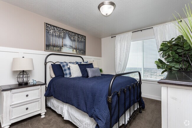 3BR, 3BA - Valley View
