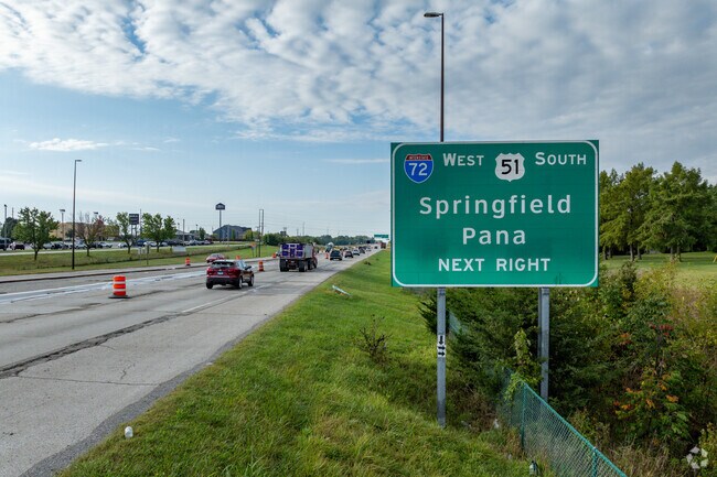 Greendell residents can use Highway 51 to get to downtown quickly.