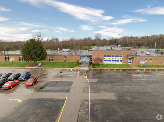 Local residents choose Clermont Northeastern Middle School to send their Students.