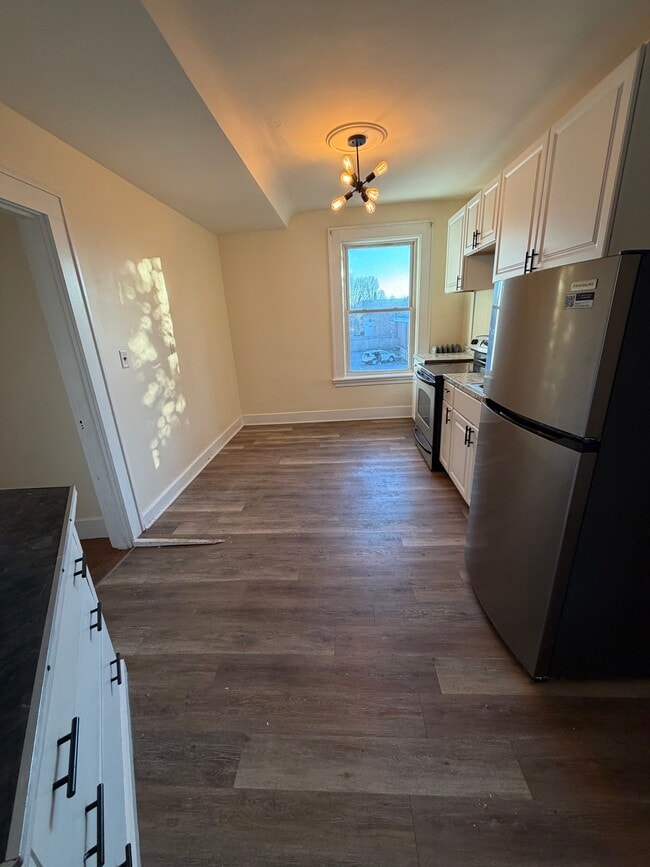 31 Weller Ave unit 31 wendall ave, Pittsfield, MA 01201 - photo 3