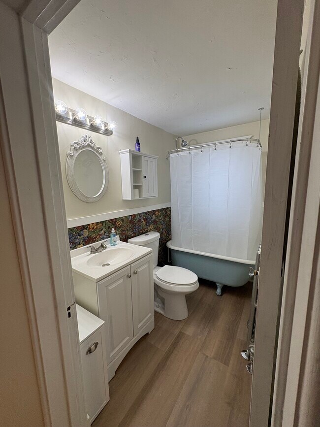 38 East St unit 2, Rutland, VT 05701 - photo 5